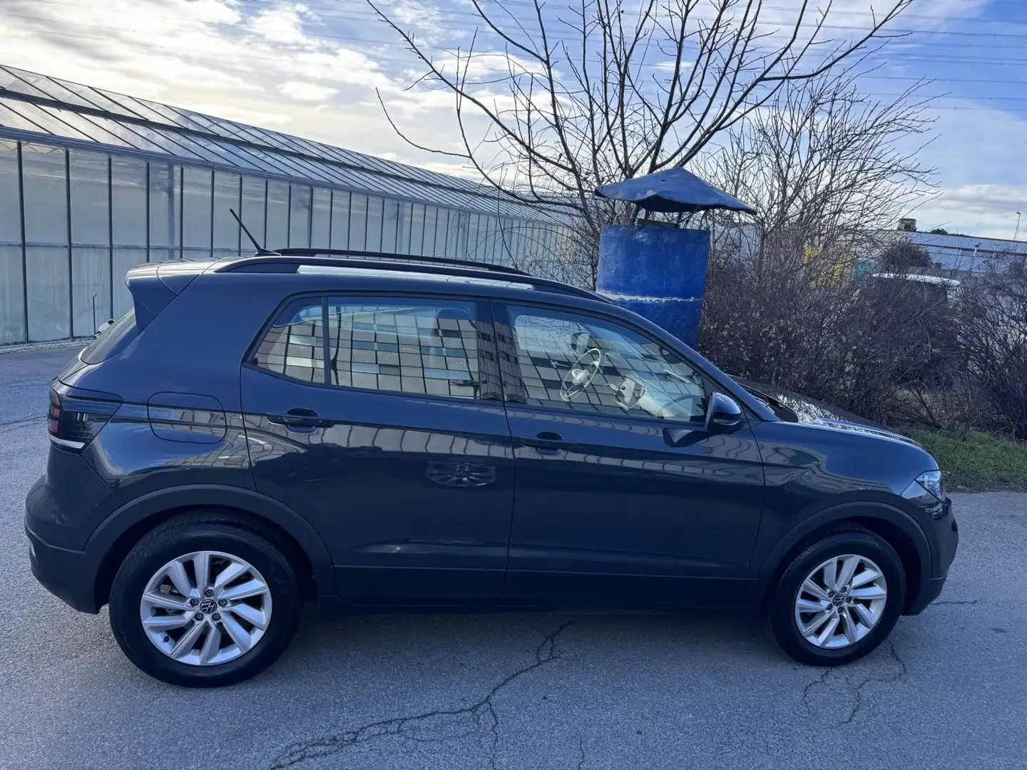 Volkswagen T-Cross Automatik SHZG CarPlay ACC 1.Besitz Grau - 2