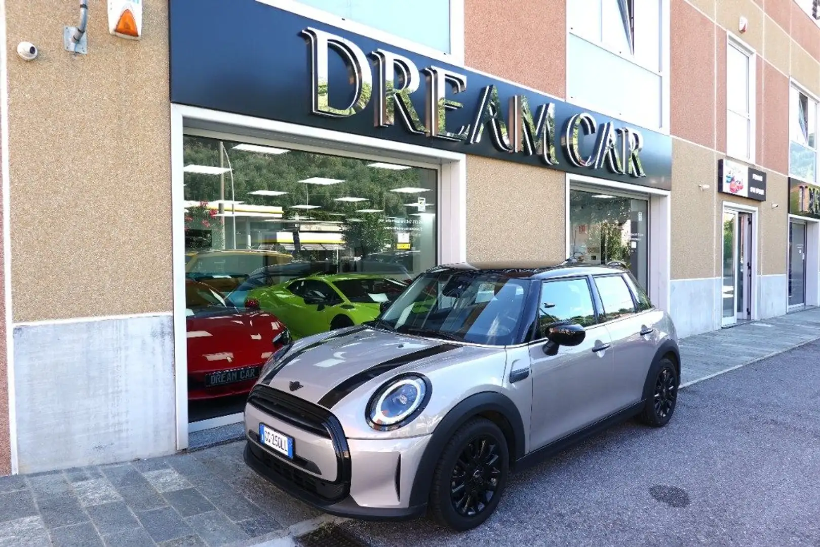 MINI Cooper 1.5 Cooper Yours 5P AUTOMATICA-VIRTUAL COCKPIT Grau - 1