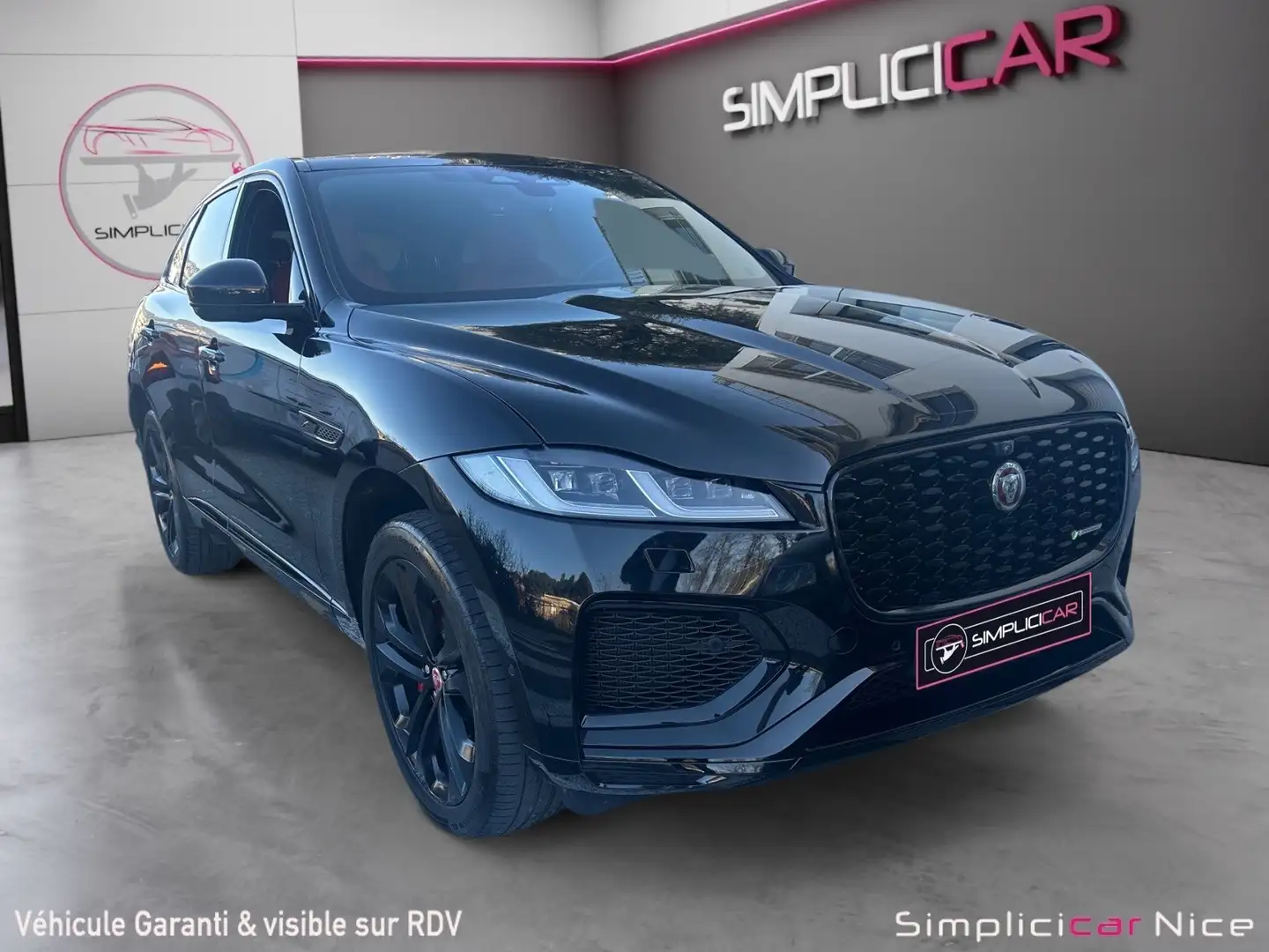 Jaguar F-Pace R-Dynamic SE Blanc - 1