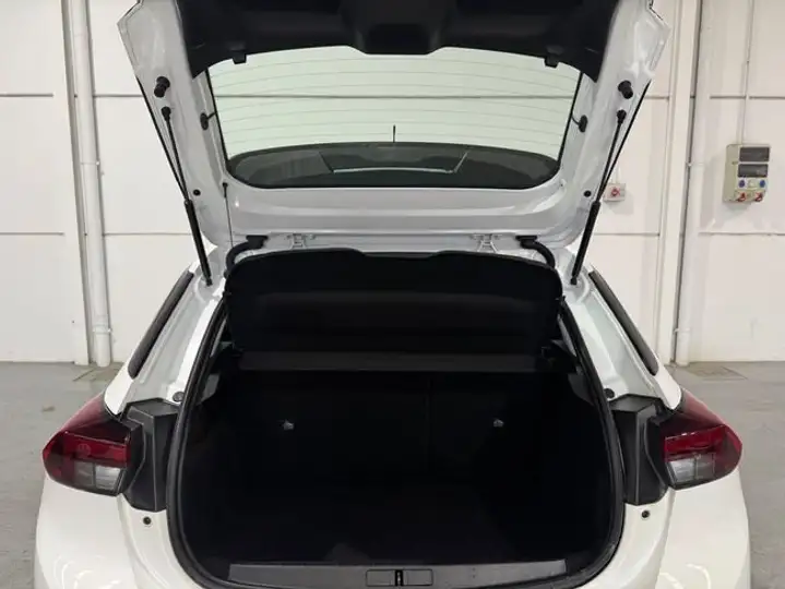 Opel Corsa 2022, foto 12