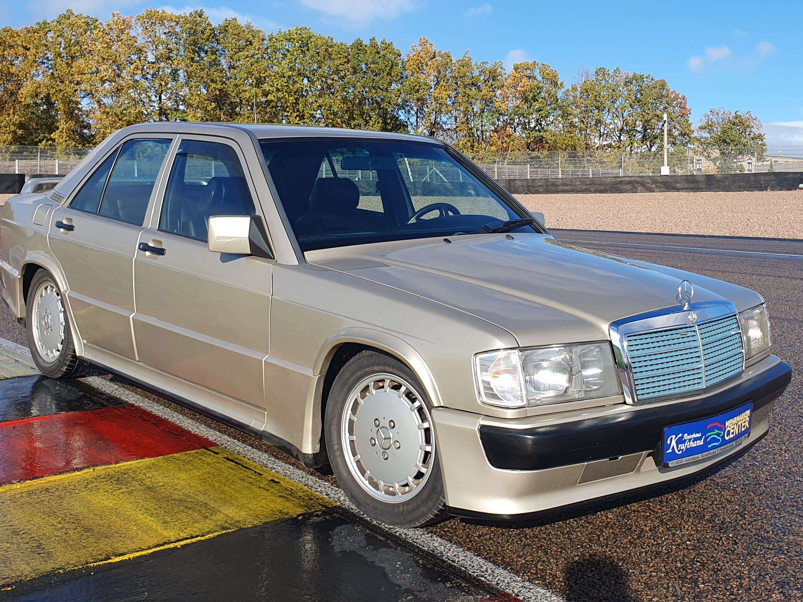 Second hand Mercedes Benz 190 2.3