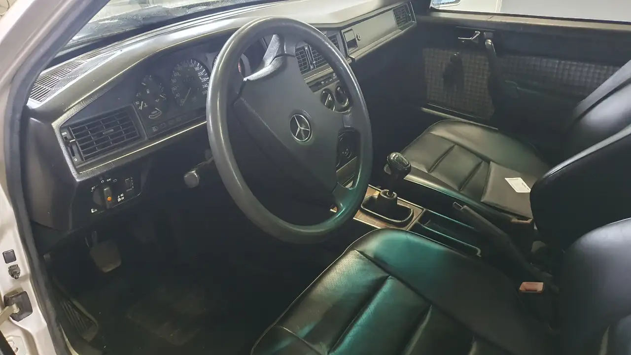 Mercedes-Benz 190 E 2.3-16 mit H-Kennzeichen, foto 3