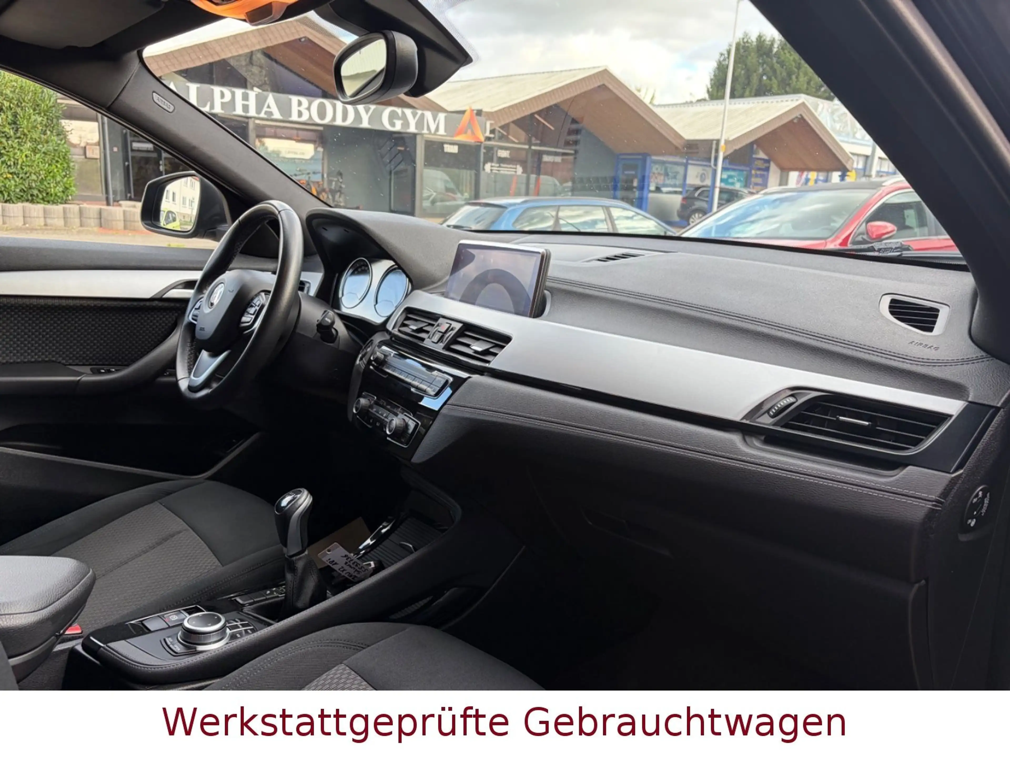 BMW X2 sDrive 18 i Advantage*LED*NAVI*SITZHEIZ*PDC* — photo 11
