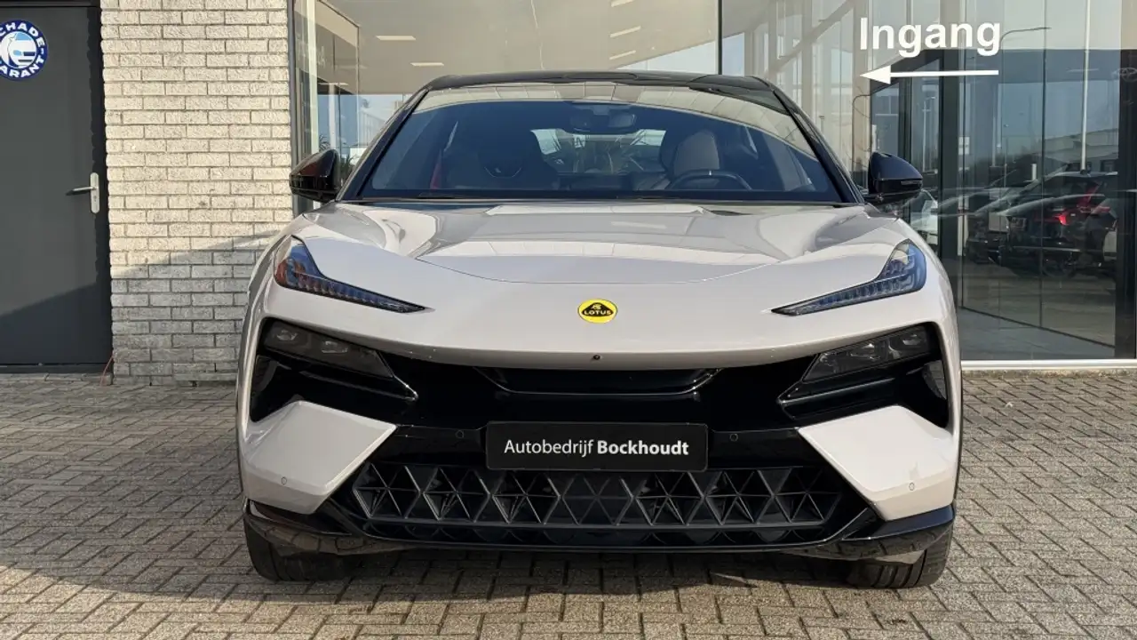Lotus Eletre 2024