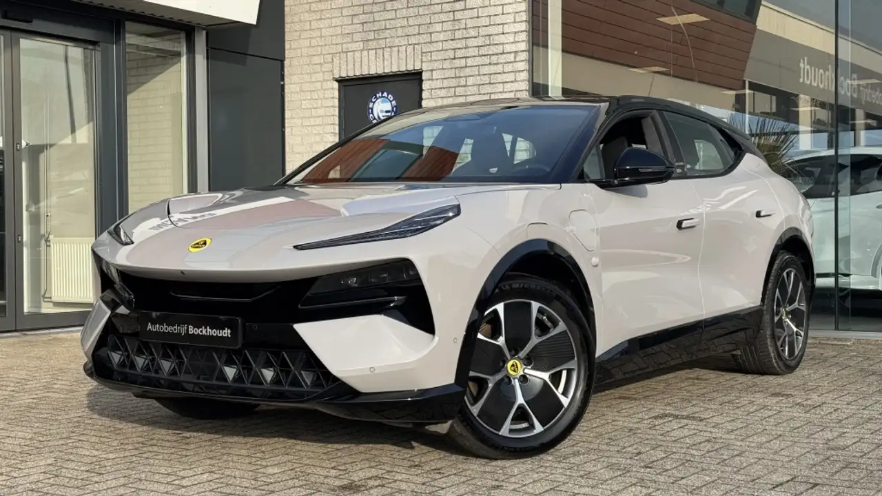 Lotus Eletre 2024