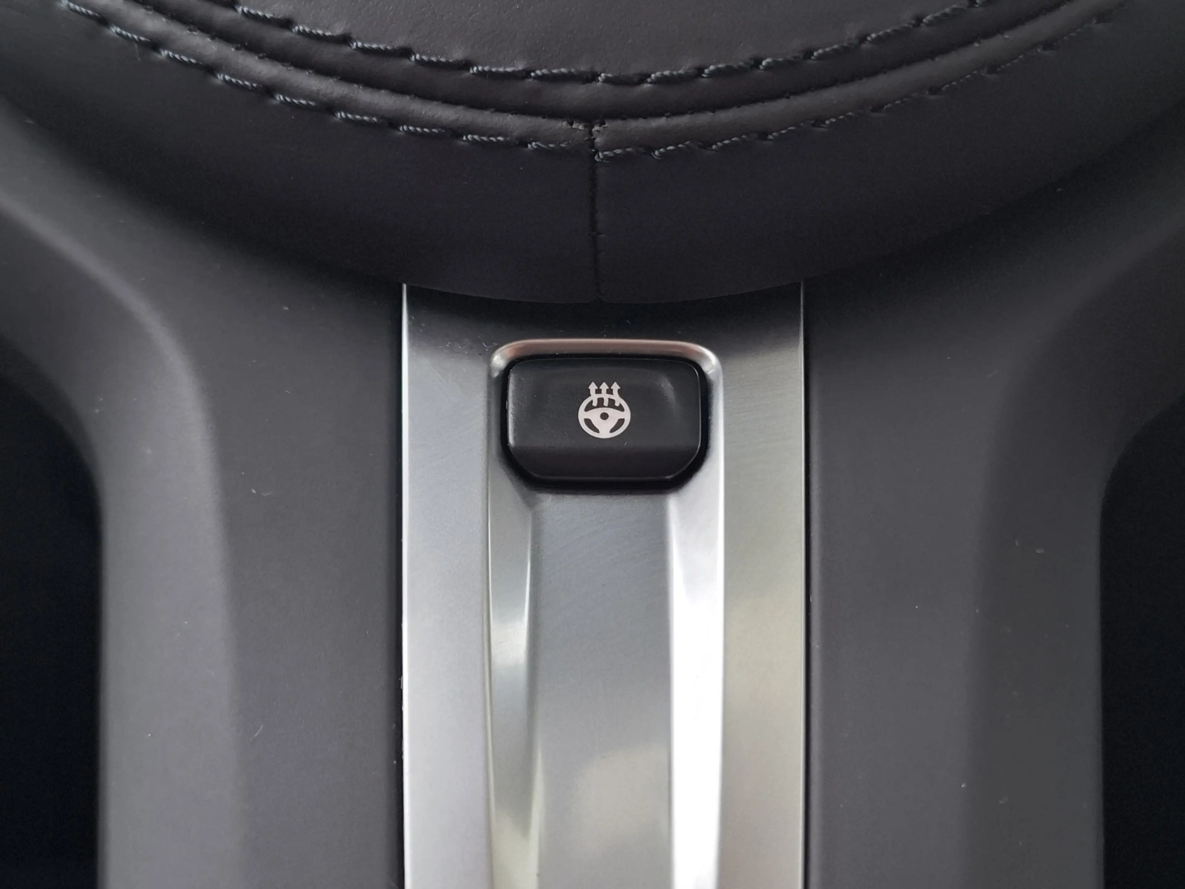 BMW iX3 High Executive M-sport 80 kWh | SoH 96.6% | Naviga — photo 35