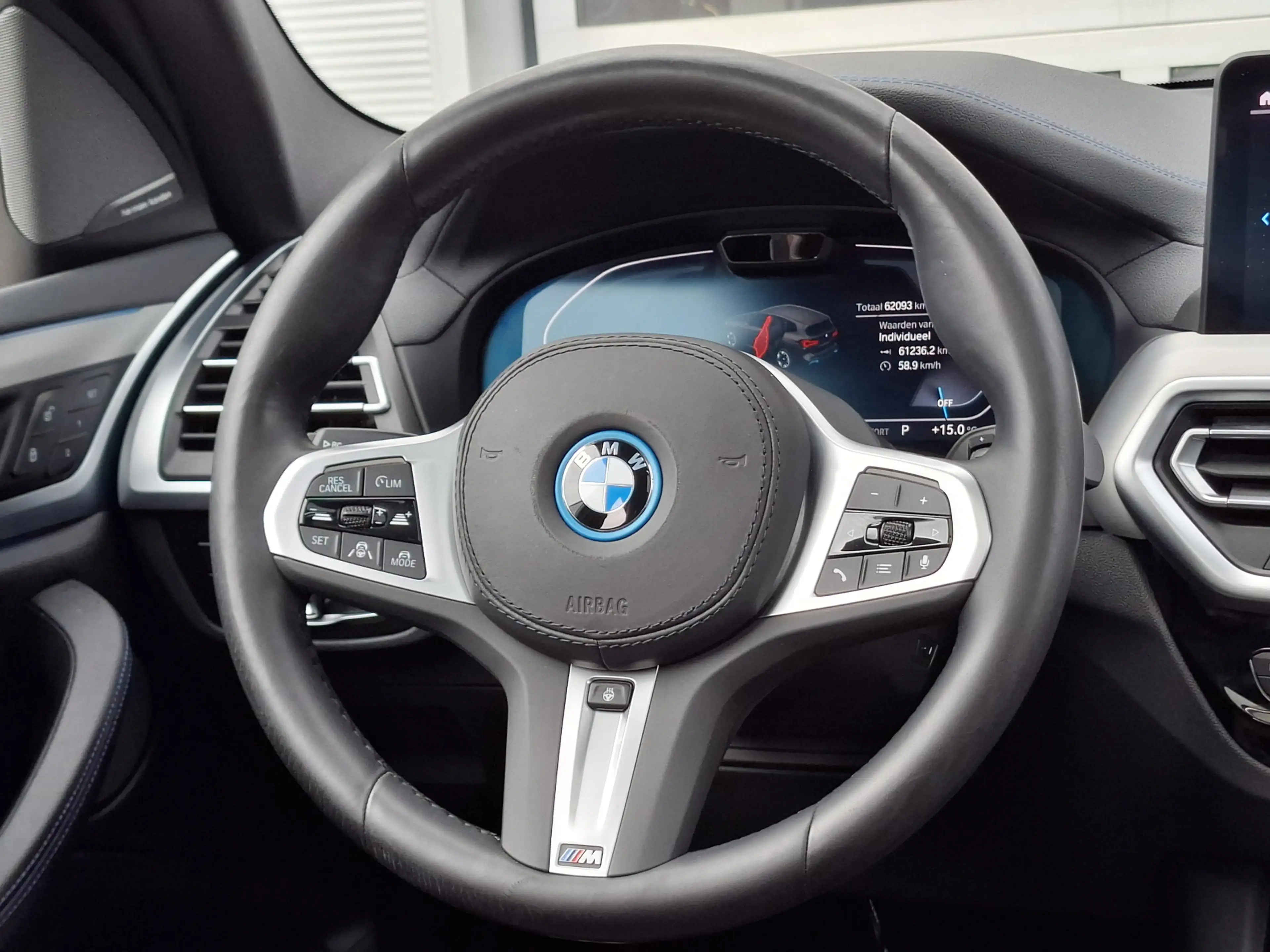 BMW iX3 High Executive M-sport 80 kWh | SoH 96.6% | Naviga — photo 30