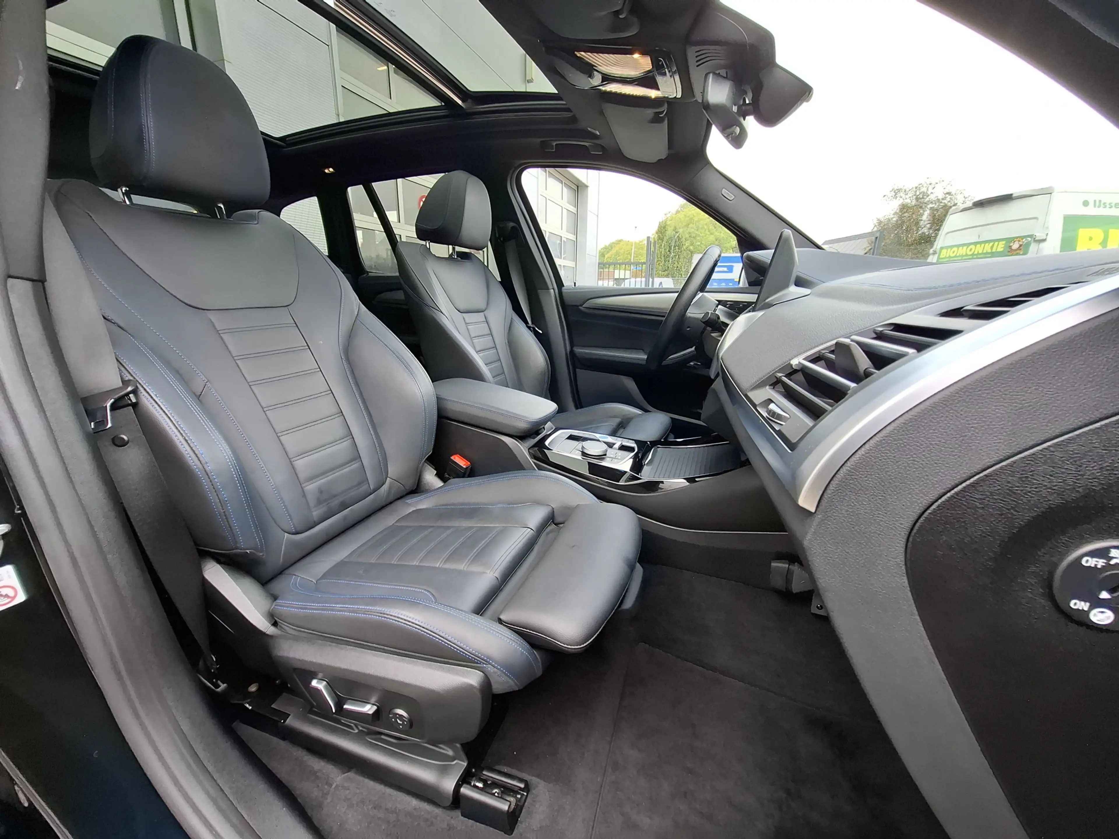 BMW iX3 High Executive M-sport 80 kWh | SoH 96.6% | Naviga — photo 28