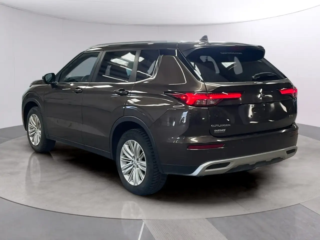 Mitsubishi Outlander снимка Mitsubishi Outlander