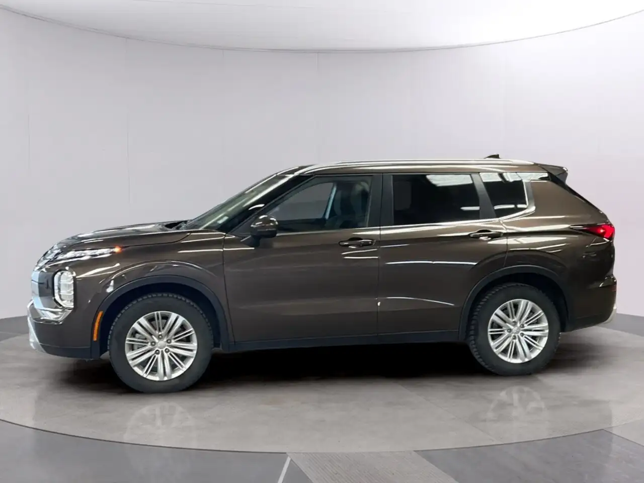 Mitsubishi Outlander снимка Mitsubishi Outlander