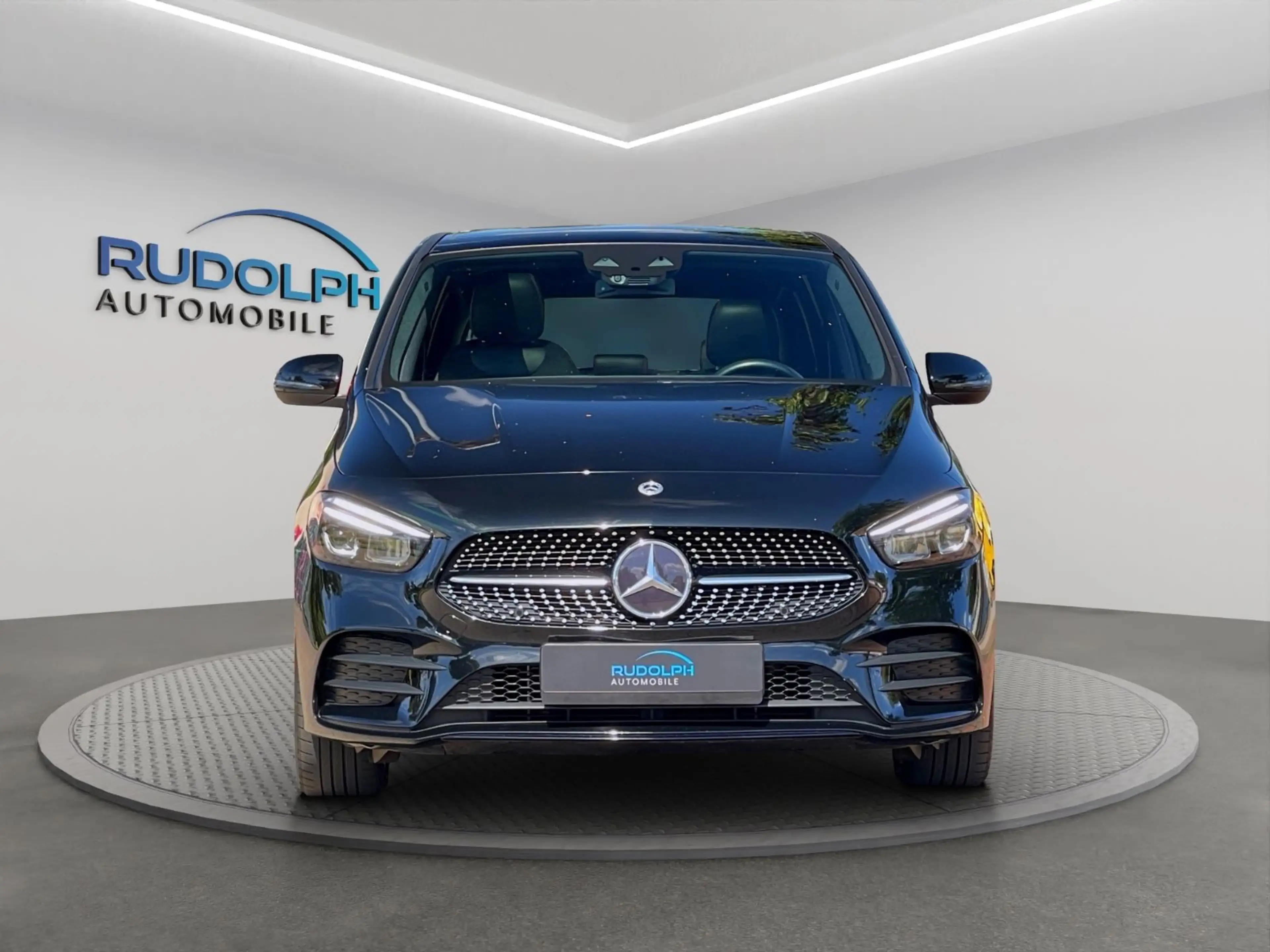 Mercedes-Benz B 250 e AMG PANORAMA LEDER 1.Hd. GARANTIE — photo 2