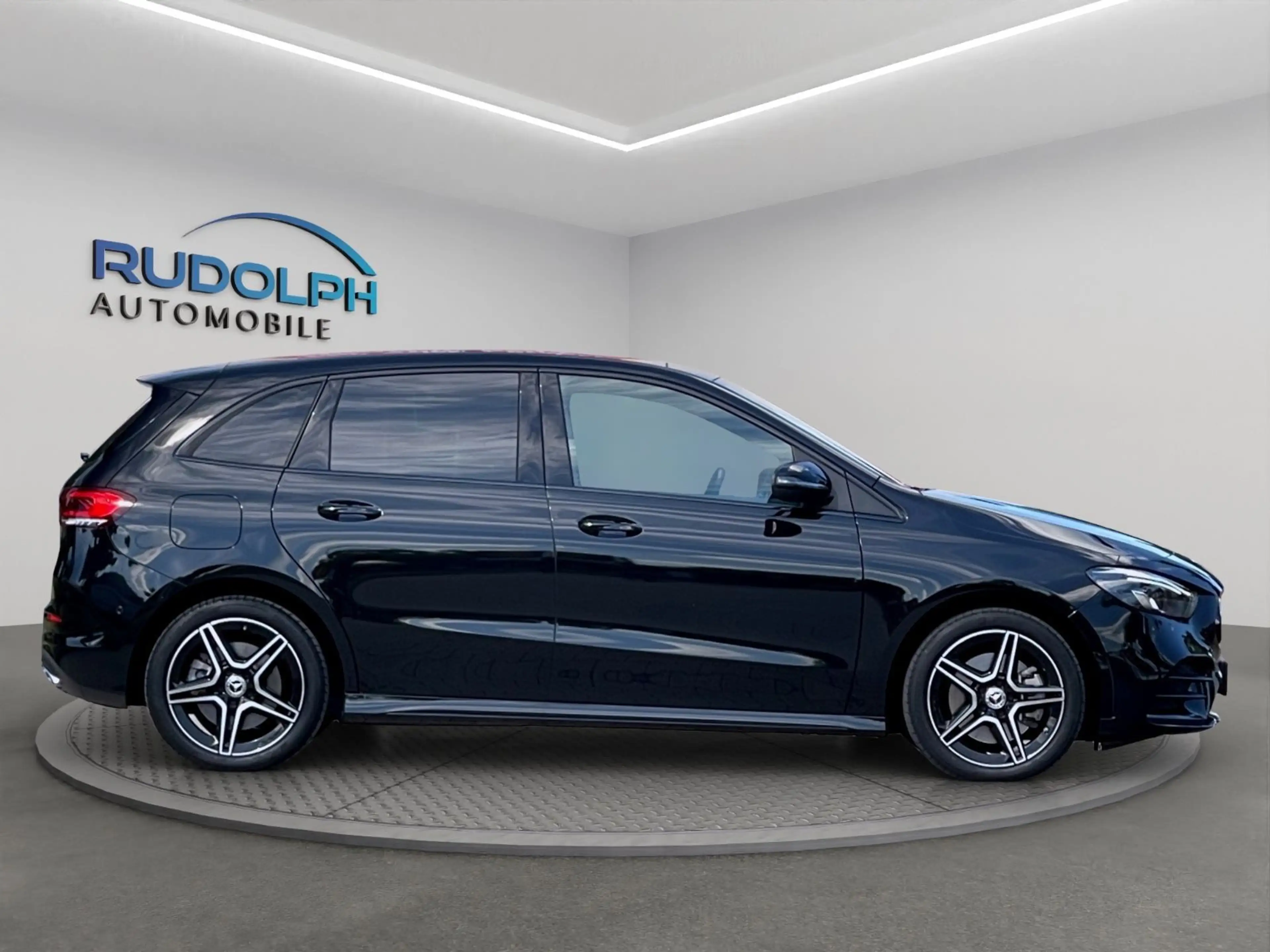 Mercedes-Benz B 250 e AMG PANORAMA LEDER 1.Hd. GARANTIE — photo 8