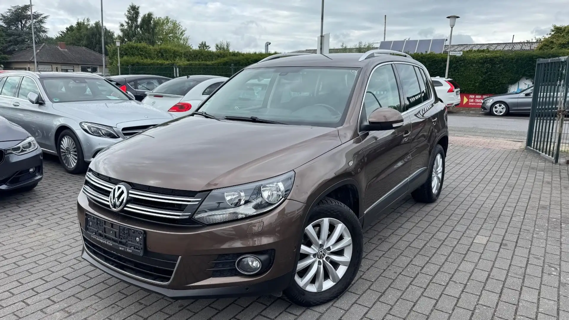 Volkswagen Tiguan 2.0 TDI Sport&Style BMT | NAVI | KLIMA Brun - 2