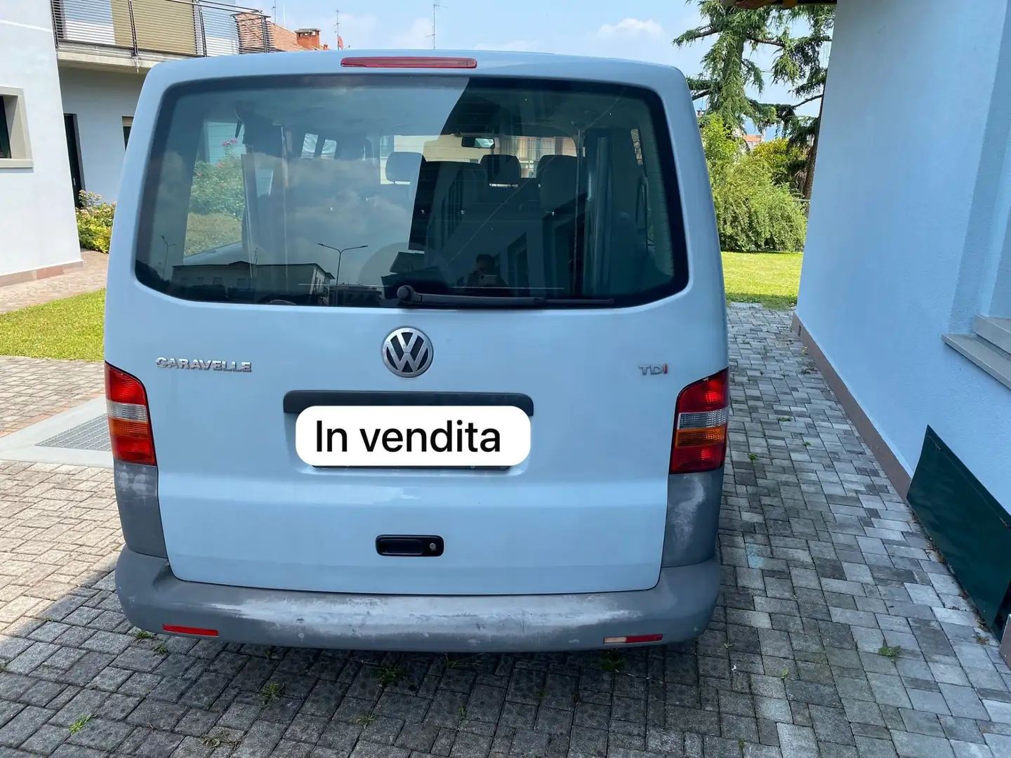 Volkswagen T5 Caravelle - 2