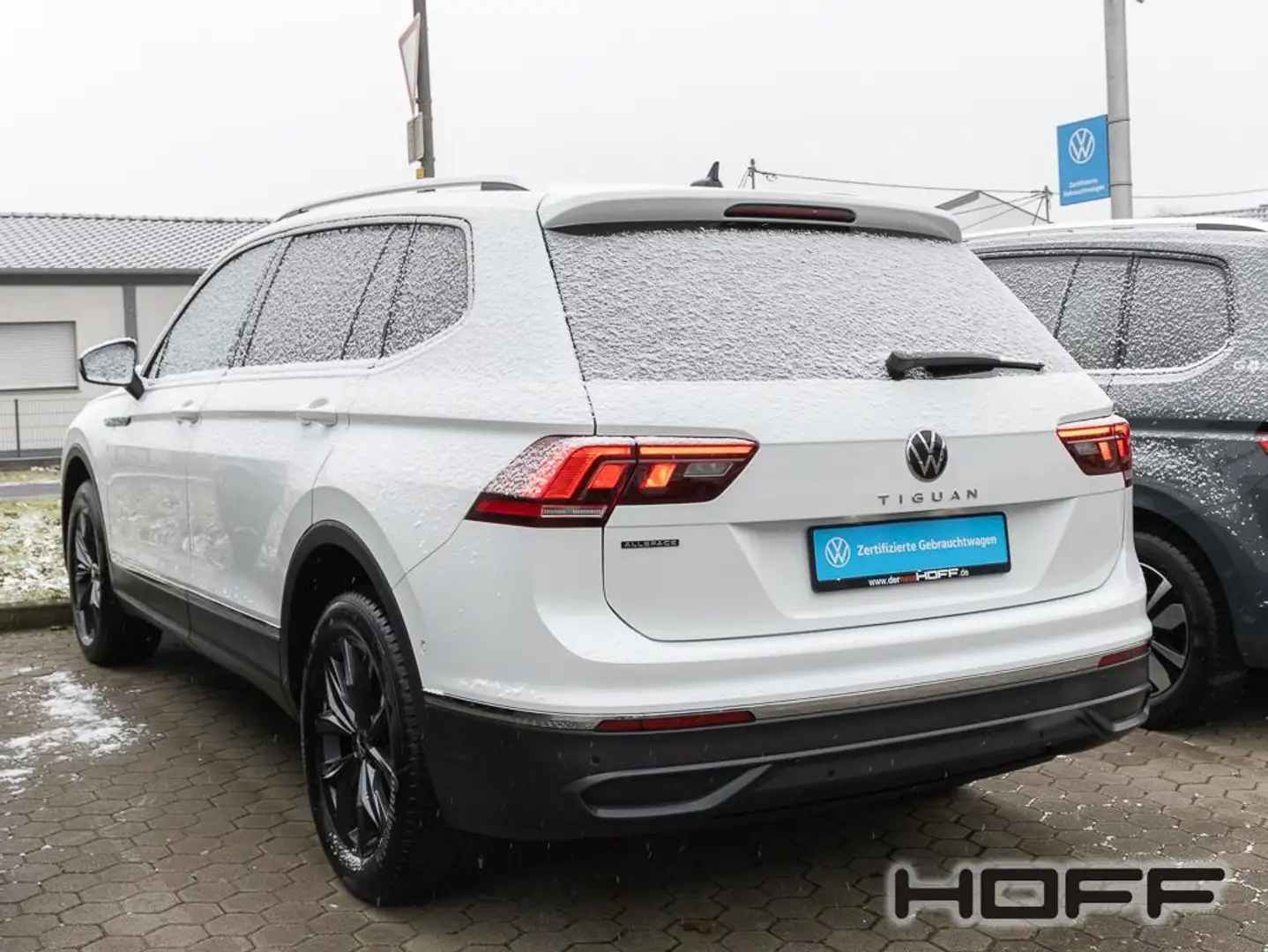 Volkswagen Tiguan Allspace 1.5 TSI DSG Life Navi Bluetooth AHK LED Anschlussg Weiß - 2