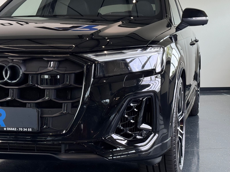 Audi Q7 55 TFSI e quattro S-line*BLACK-L*MATRIX*PANO* — photo 6