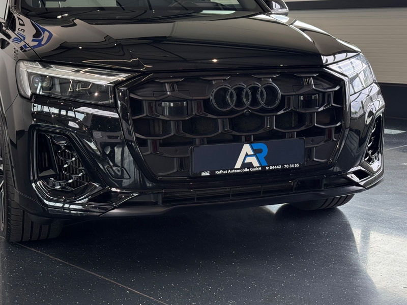 Audi Q7 55 TFSI e quattro S-line*BLACK-L*MATRIX*PANO* — photo 11