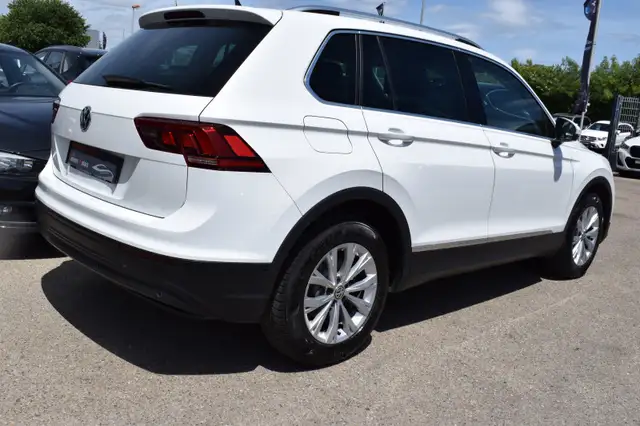 Volkswagen Tiguan view 16