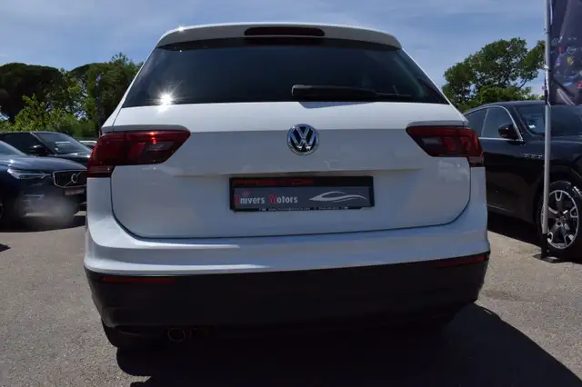 Volkswagen Tiguan view 8