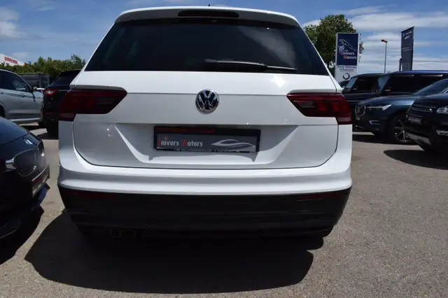 Volkswagen Tiguan view 14
