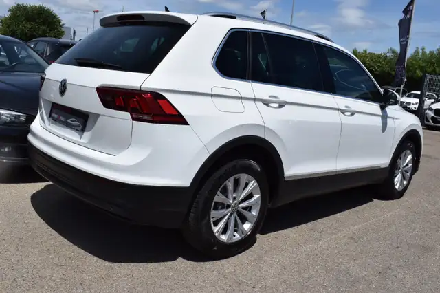 Volkswagen Tiguan view 15