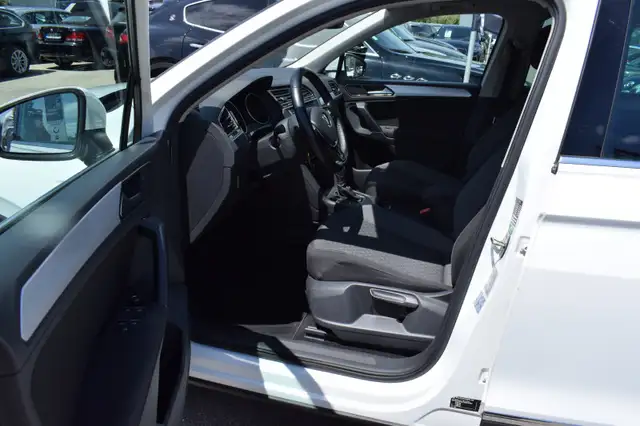 Volkswagen Tiguan view 10