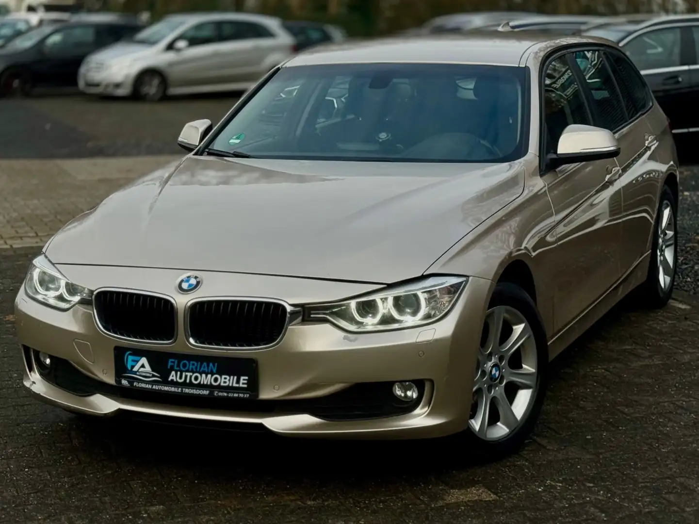 BMW 320 d 3 Touring  xDrive Xenon*Automatik*Navi Silber - 1