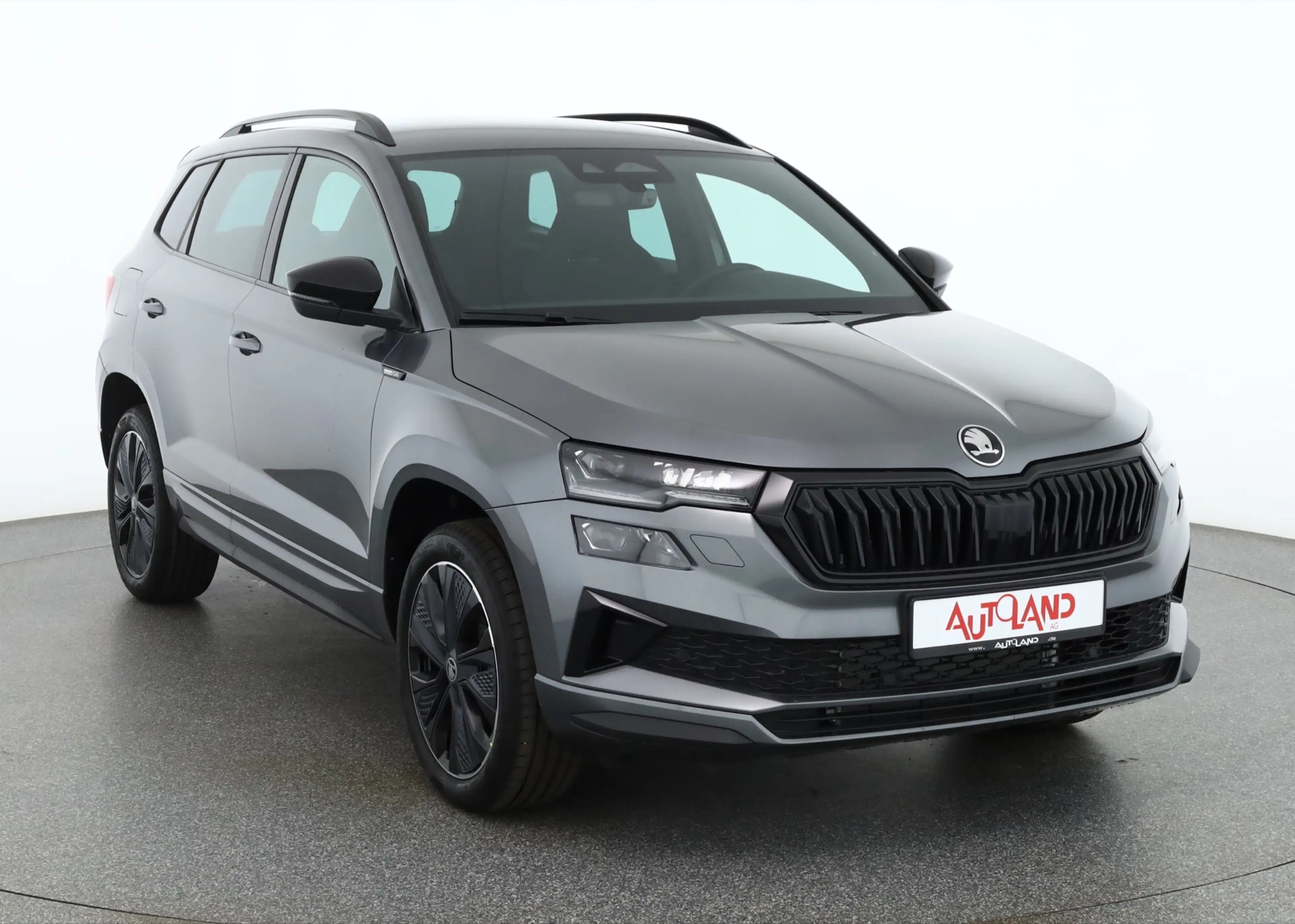 Skoda Karoq Sportline 1.5 TSI DSG Matrix ACC AHK Navi — photo 7