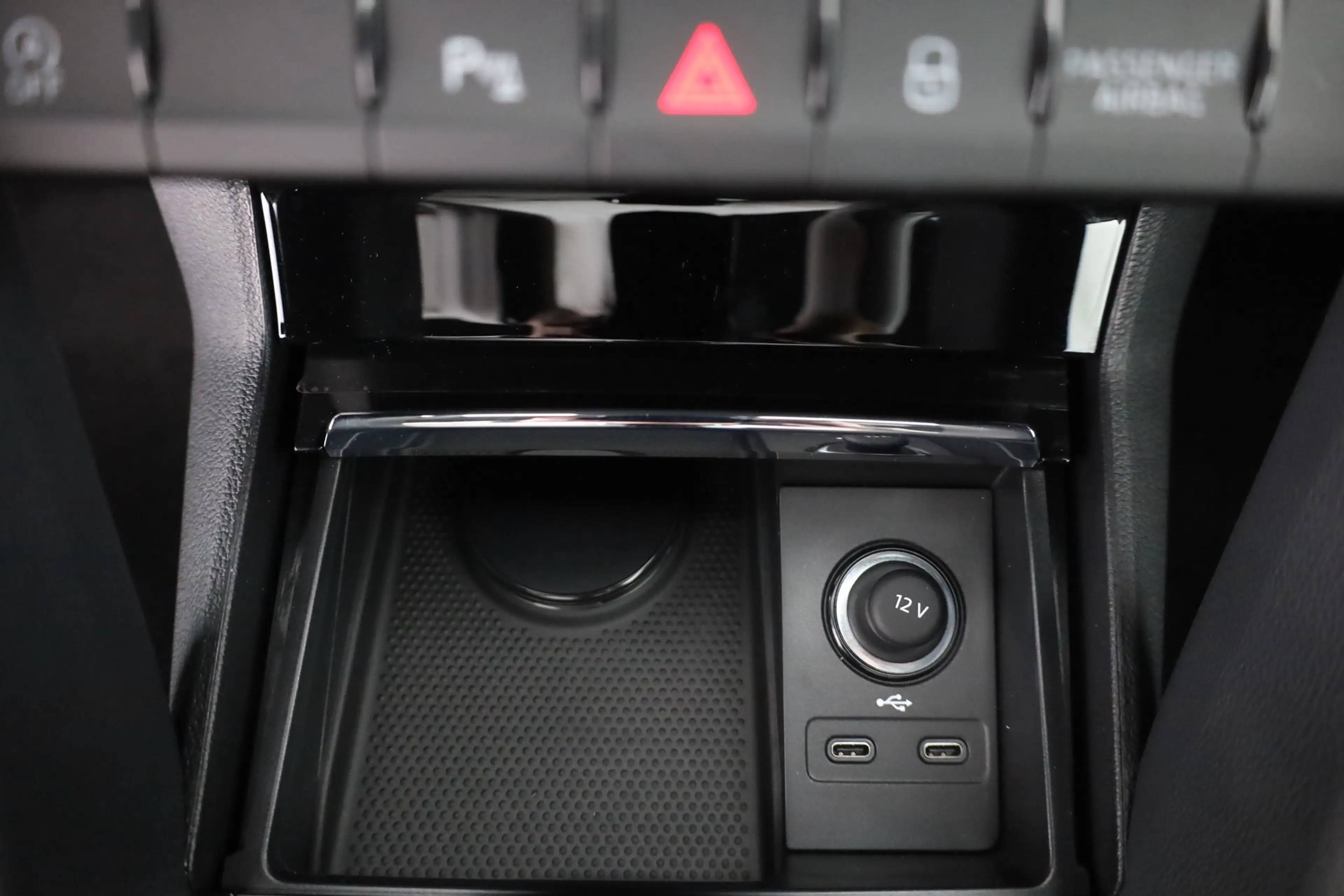 Skoda Karoq Sportline 1.5 TSI DSG Matrix ACC AHK Navi — photo 13