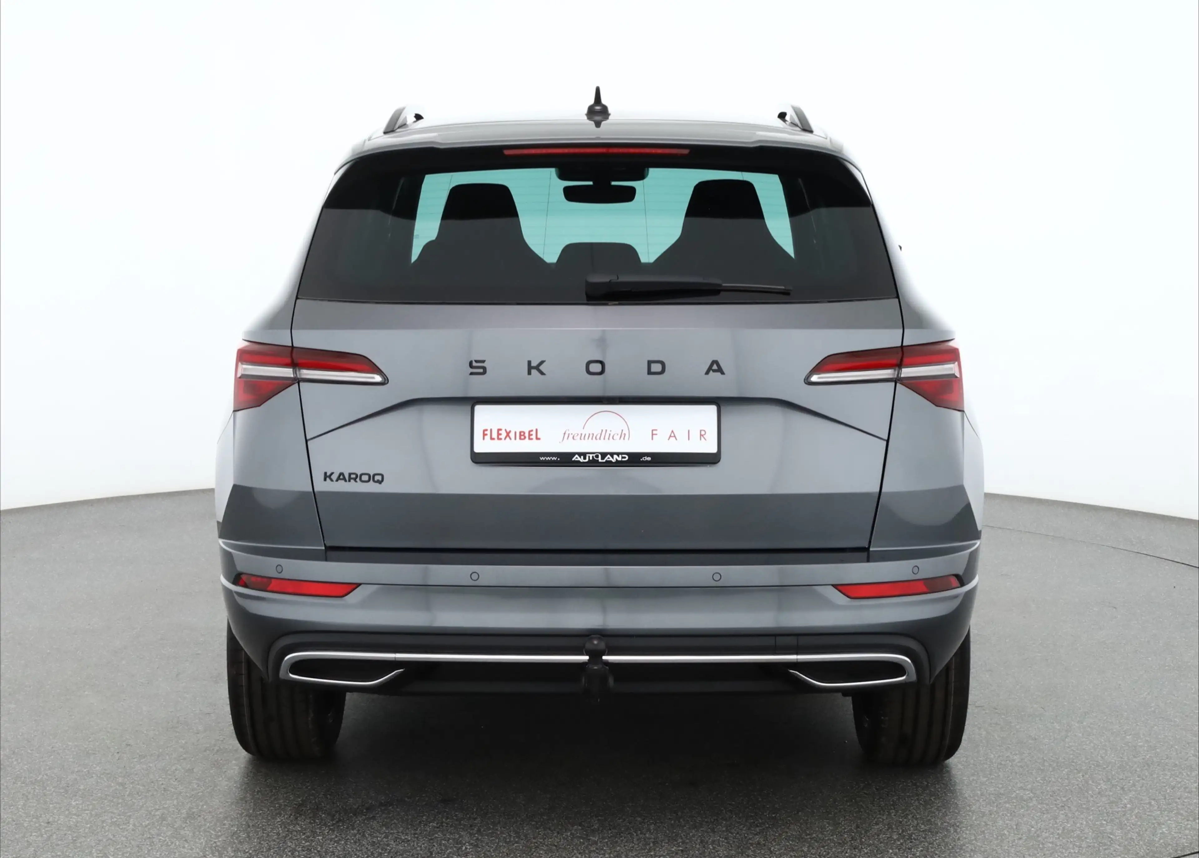 Skoda Karoq Sportline 1.5 TSI DSG Matrix ACC AHK Navi — photo 4