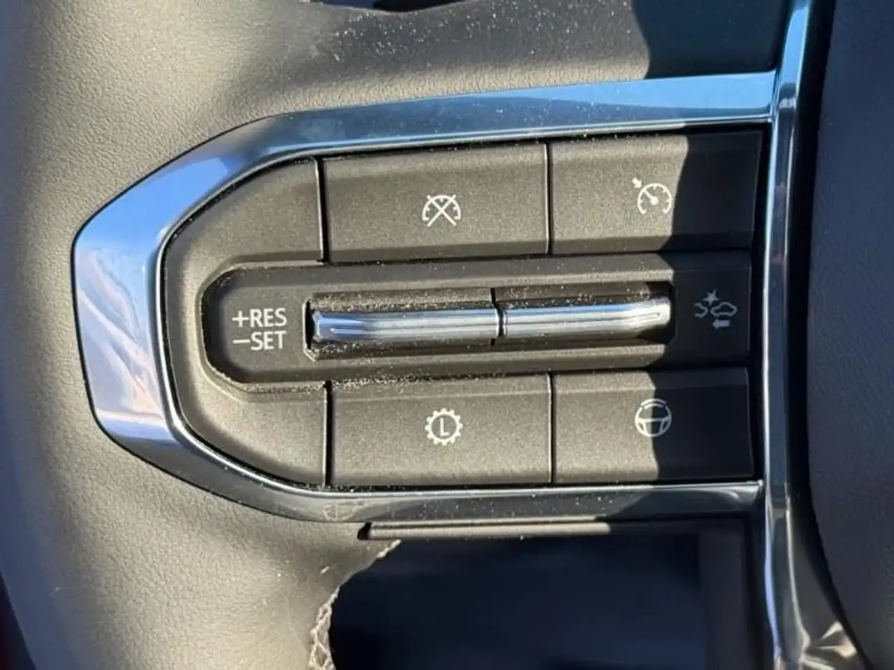 GMC Yukon снимка GMC Yukon
