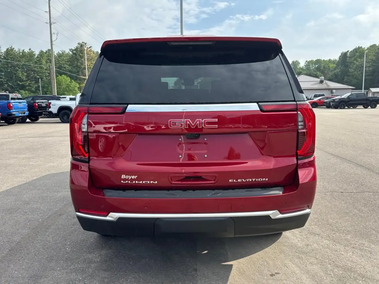 GMC Yukon снимка GMC Yukon