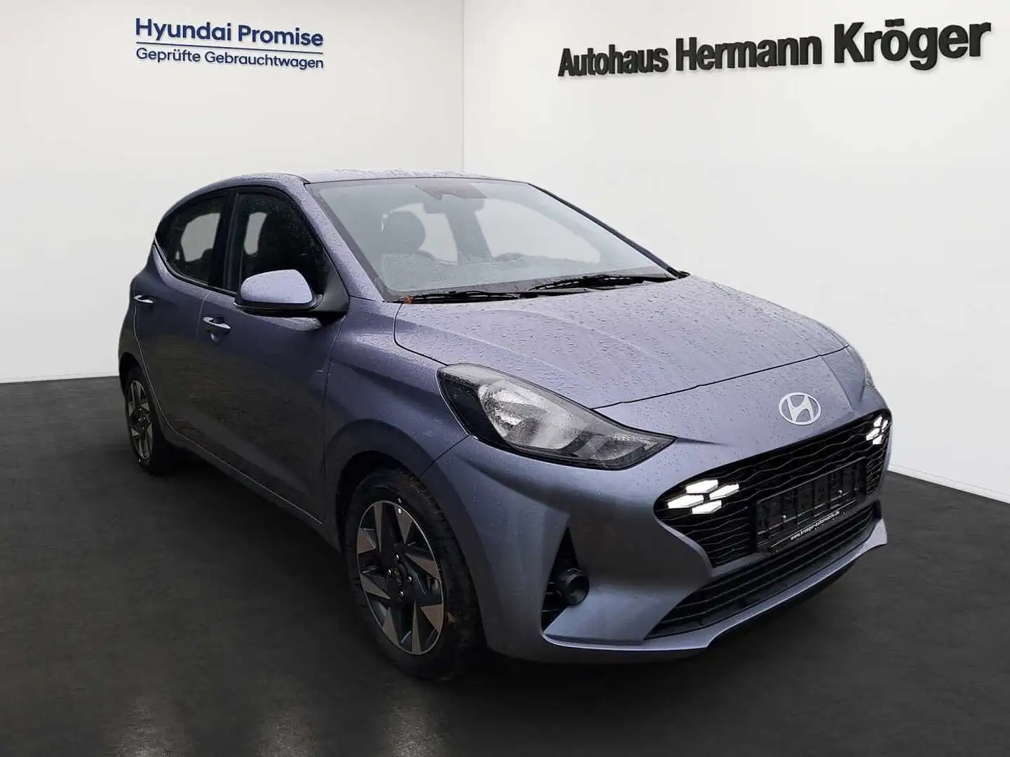 Hyundai i10 1.0 Trend Navi/R.Kamera/Sitzheizung/KlimaAT uvm Bleu - 2