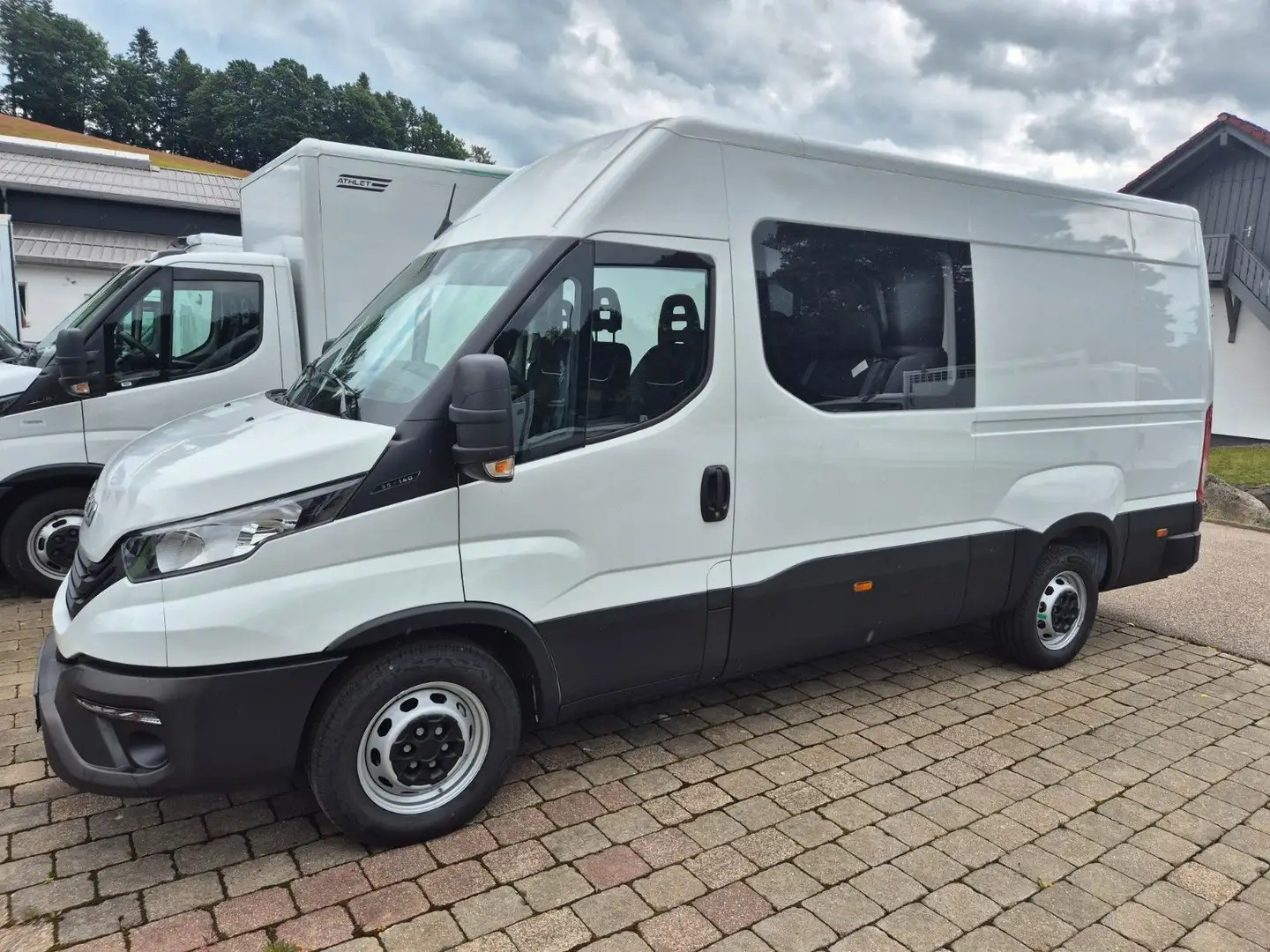 Iveco Daily 35S14 CRV DoKa 7-Sitzer Kasten/FACELIFT Weiß - 2