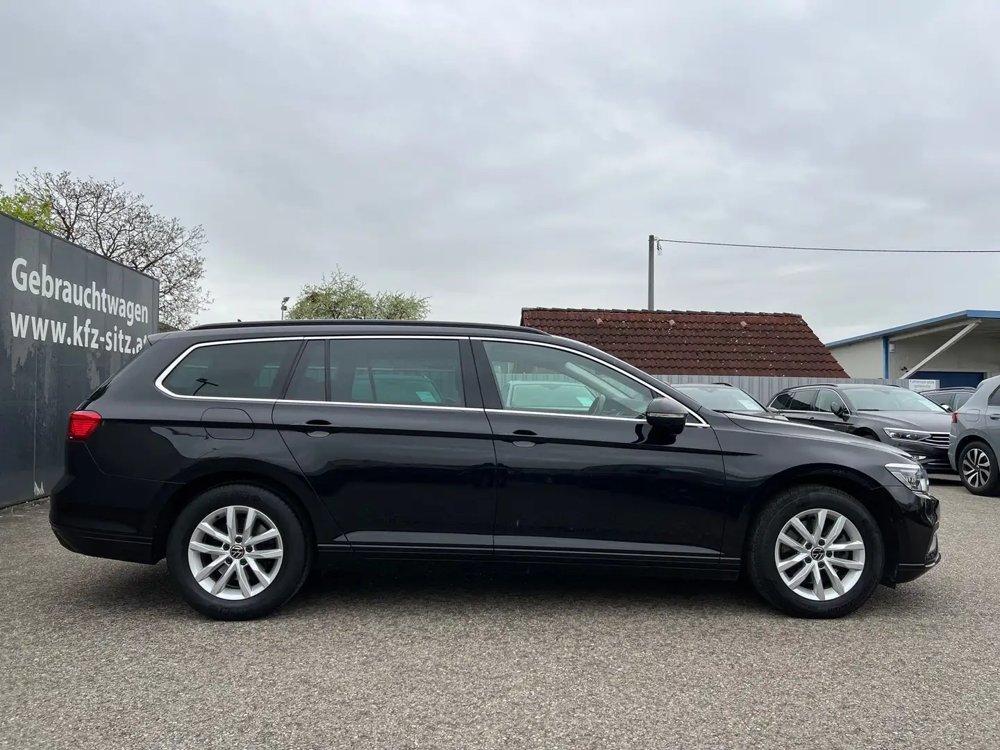 Volkswagen Passat Variant Business 2,0 SCR TDI DSG | NP €55.500 Schwarz - 2