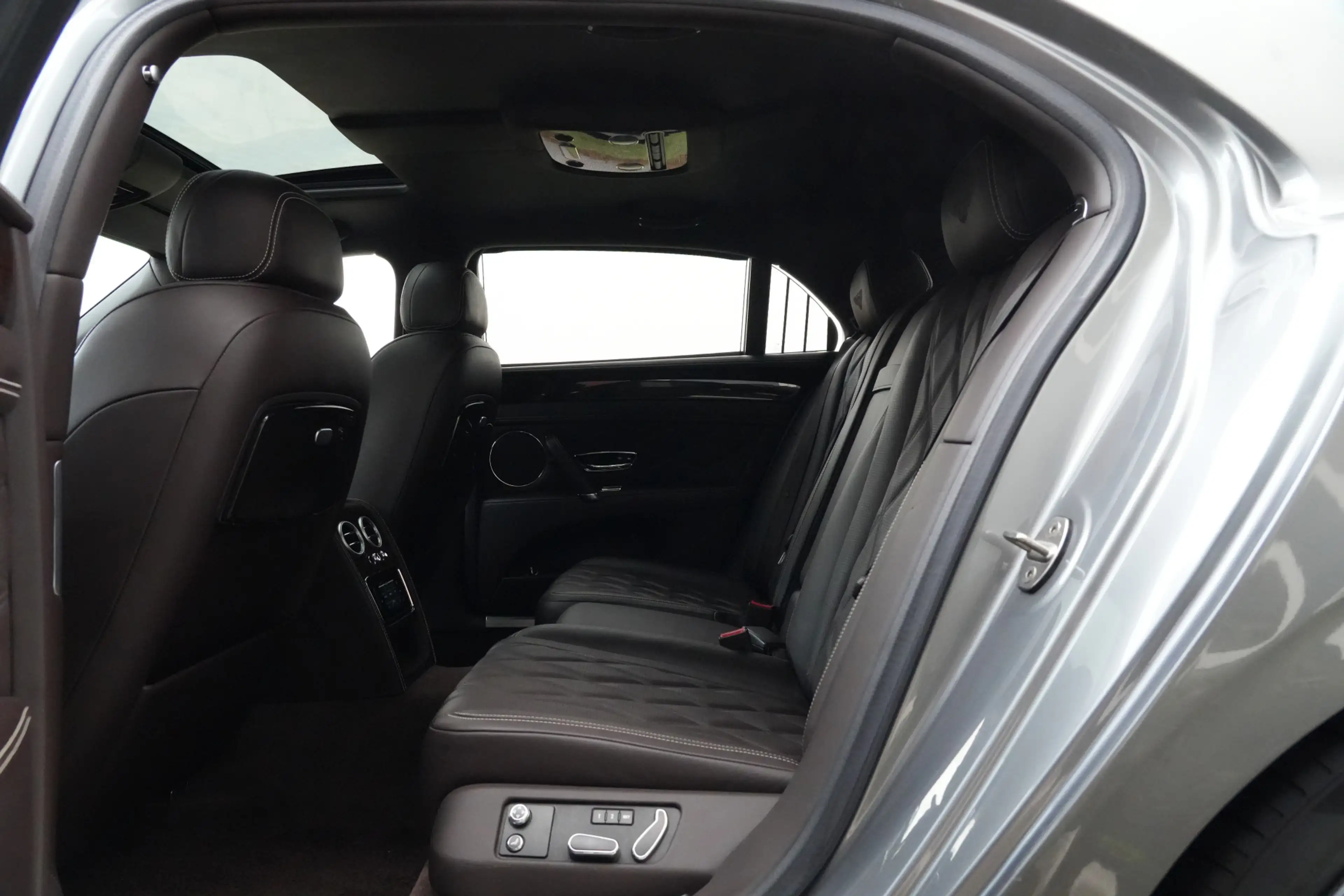 Bentley Flying Spur 6.0 W12 626pk Panoramadak/Navigatie/Camera — photo 30
