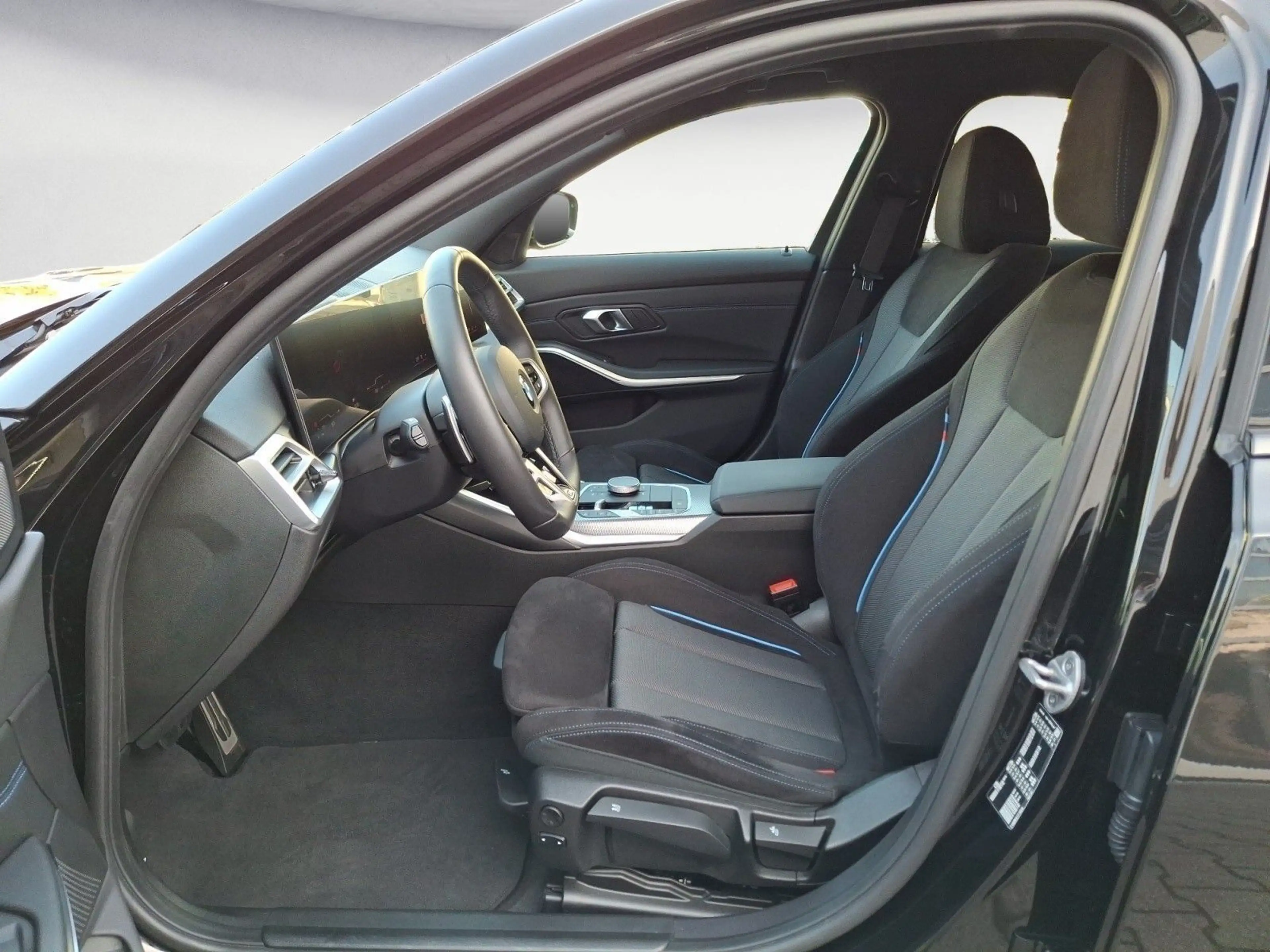 BMW 318 i M Sportpaket Comfort Paket — photo 12