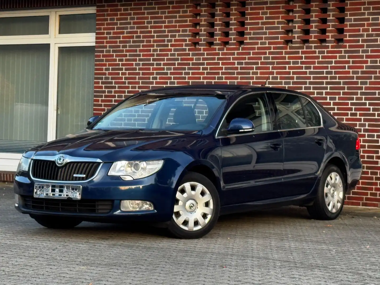 Skoda Superb Comfort*RÜCKFAHRKAMERA*NAVI* Blau - 1