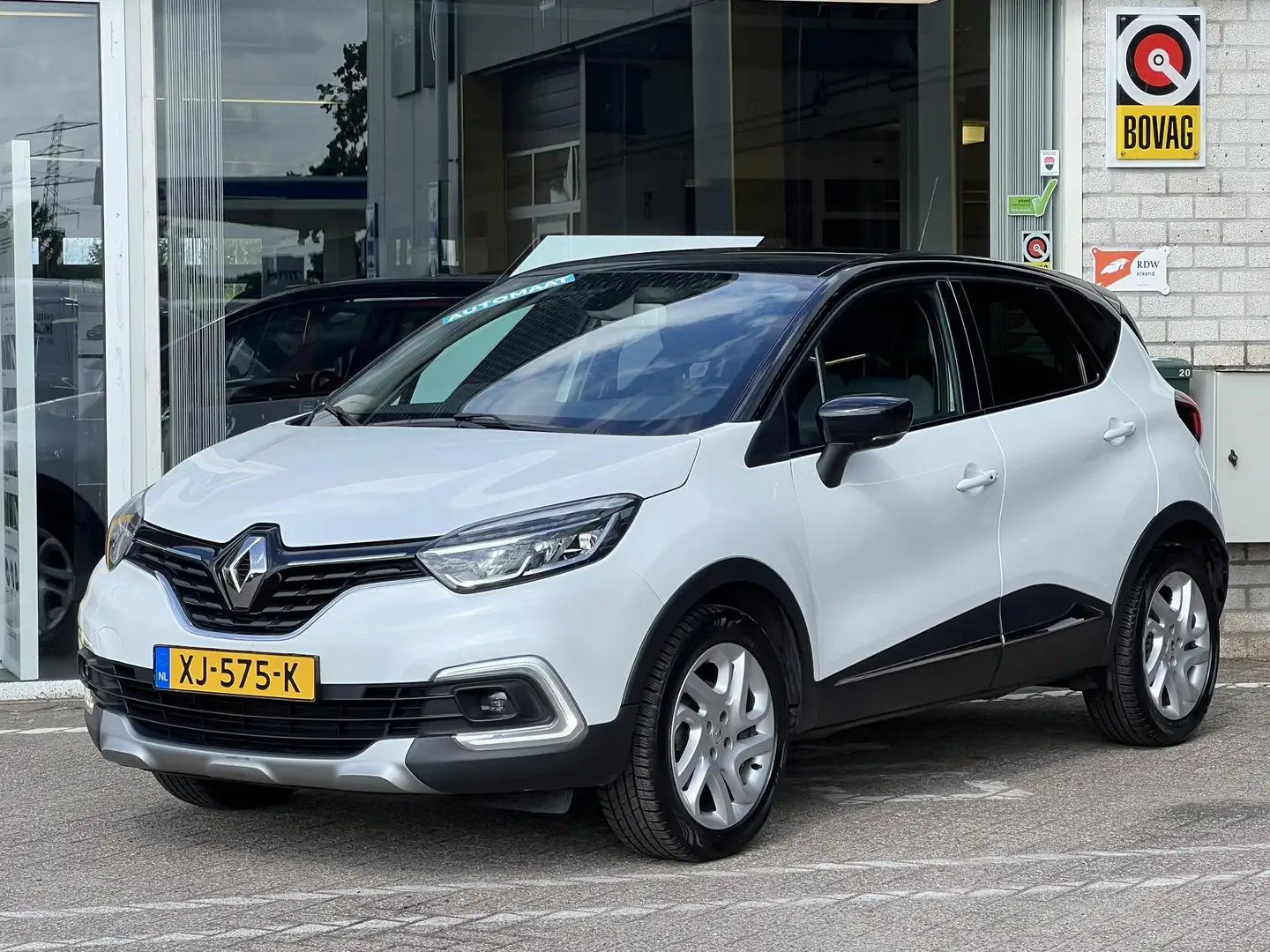 Renault Captur 1.2 TCe Intens Trekhaak | Navigatie | Key-less | L Wit - 2