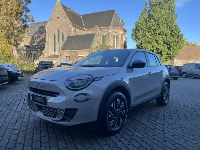 Fiat 600 21500€ 1,2 HYBRID 100pk AT/6