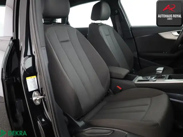 Audi A4 view 11