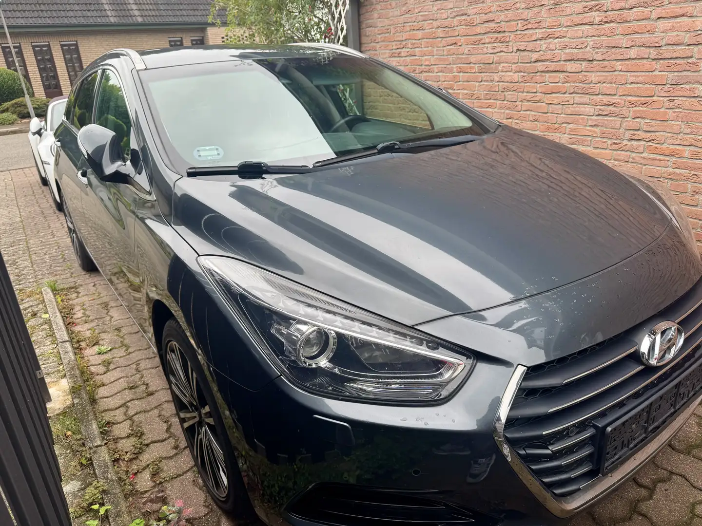 Hyundai i40 Kombi blue 1.7 CRDi Premium Blau - 2