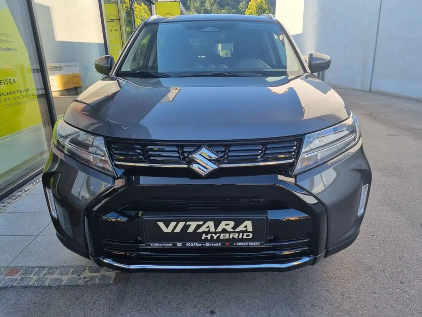 Suzuki Vitara 1,4 DITC Hybrid shine Grau - 2