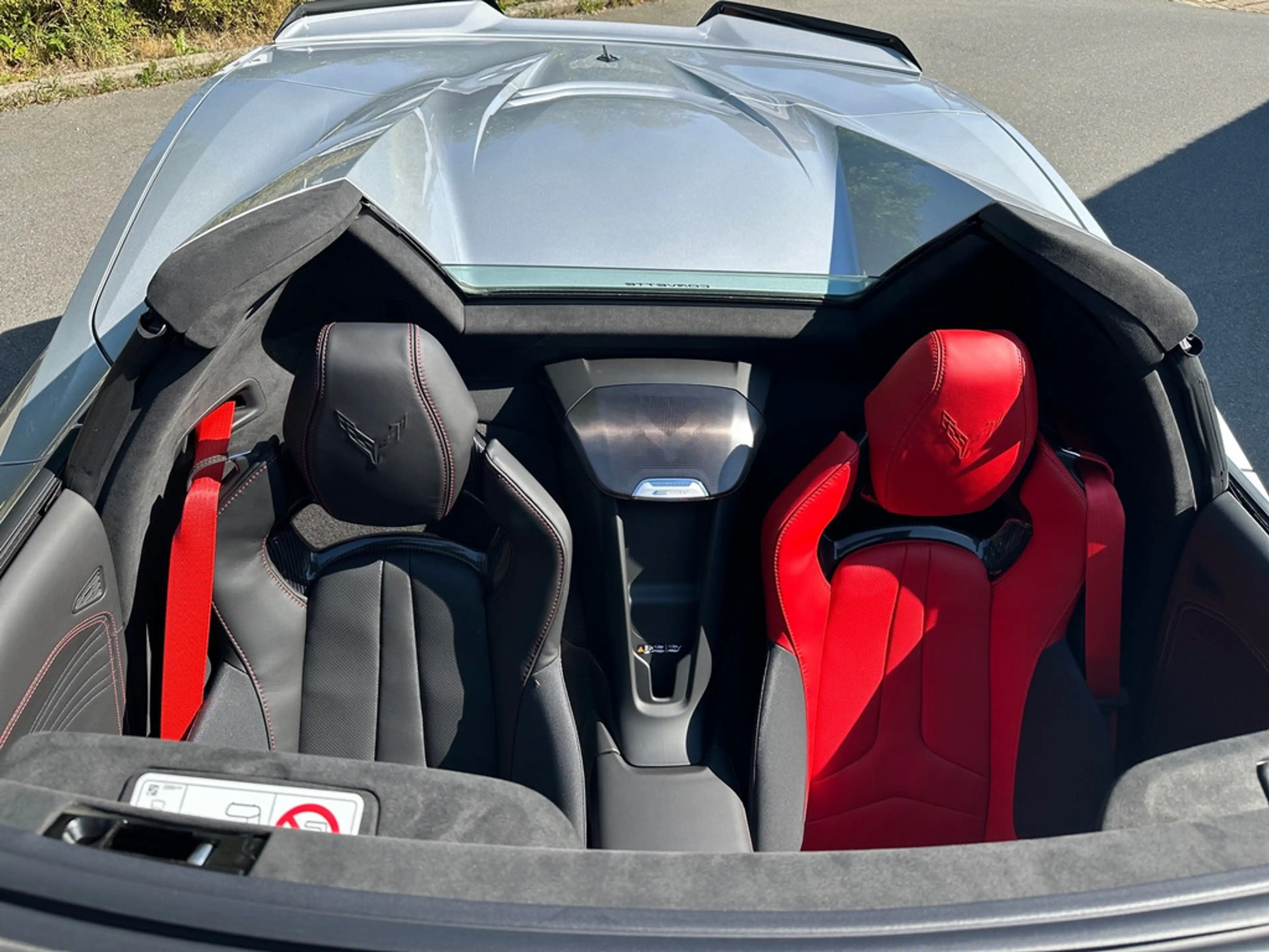 Corvette C8 E-RAY Convertible 6.2L V8 Allrad — photo 14