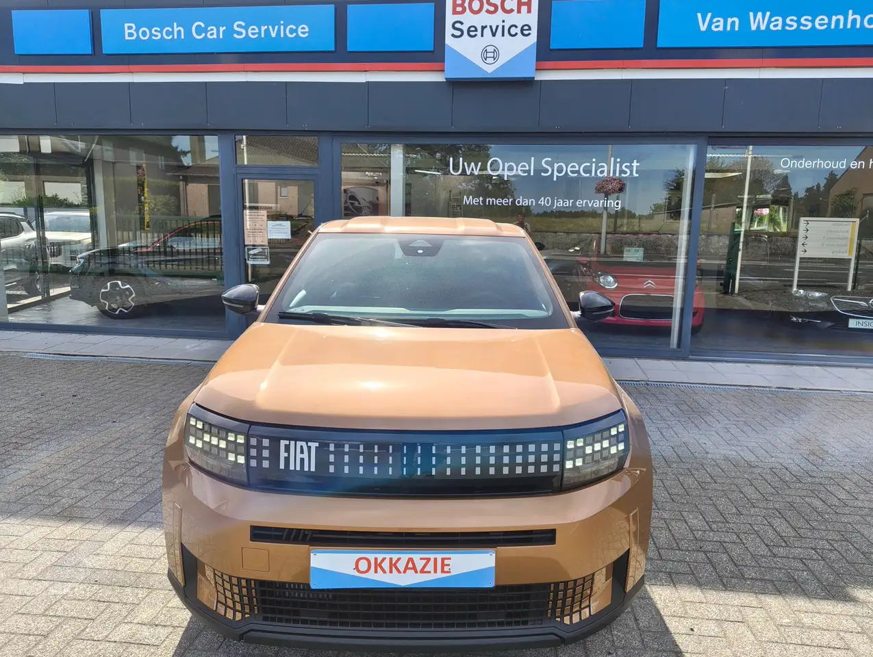 Fiat Grande Panda 1.2 Hybrid 110 pk nieuwe stockwagen !, миниатюра 2