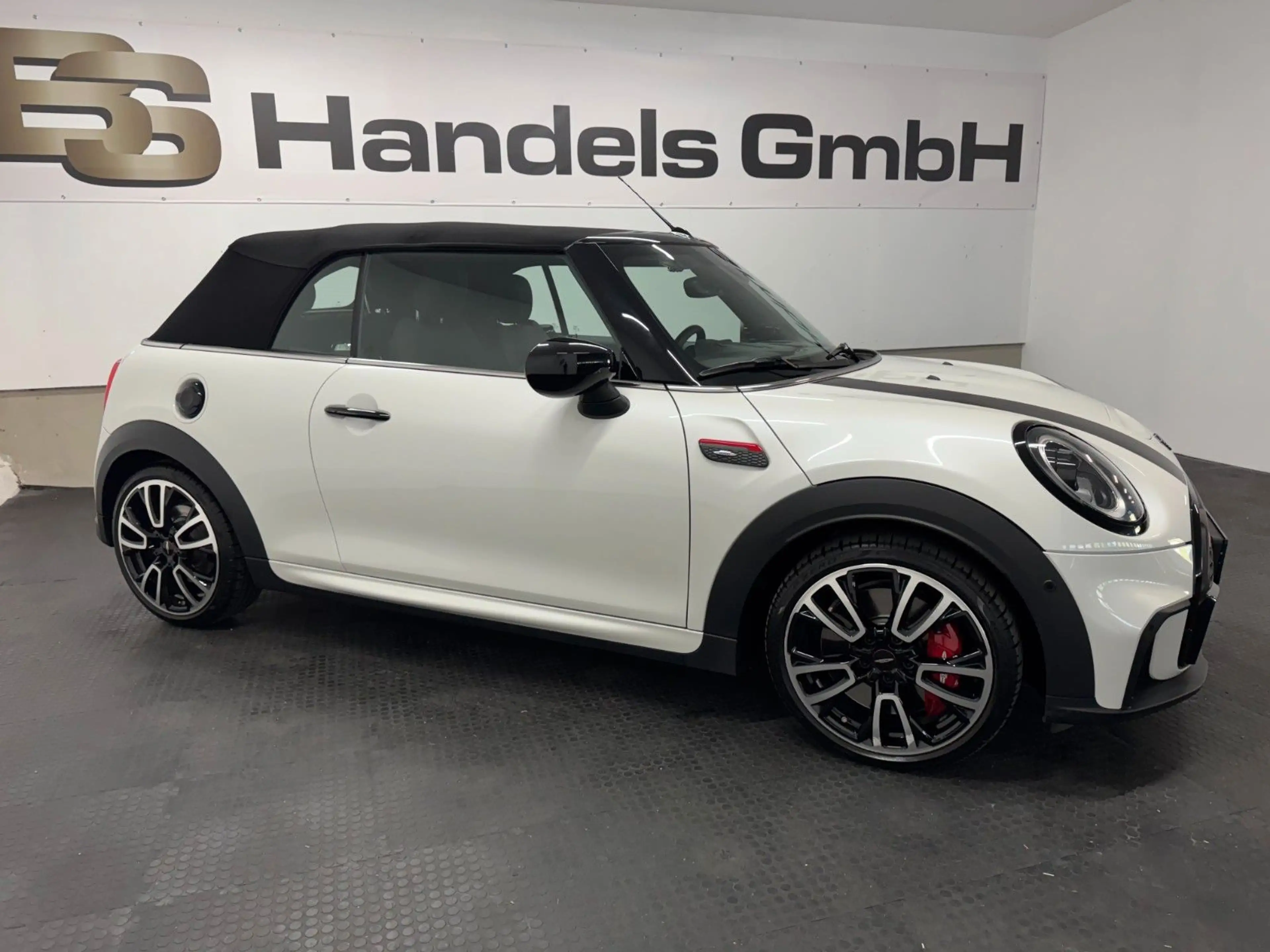 MINI John Cooper Works Cabrio JOHN_COOPER_WORKS Cabrio*HuD*H6K*KAMERA*LED* — photo 5