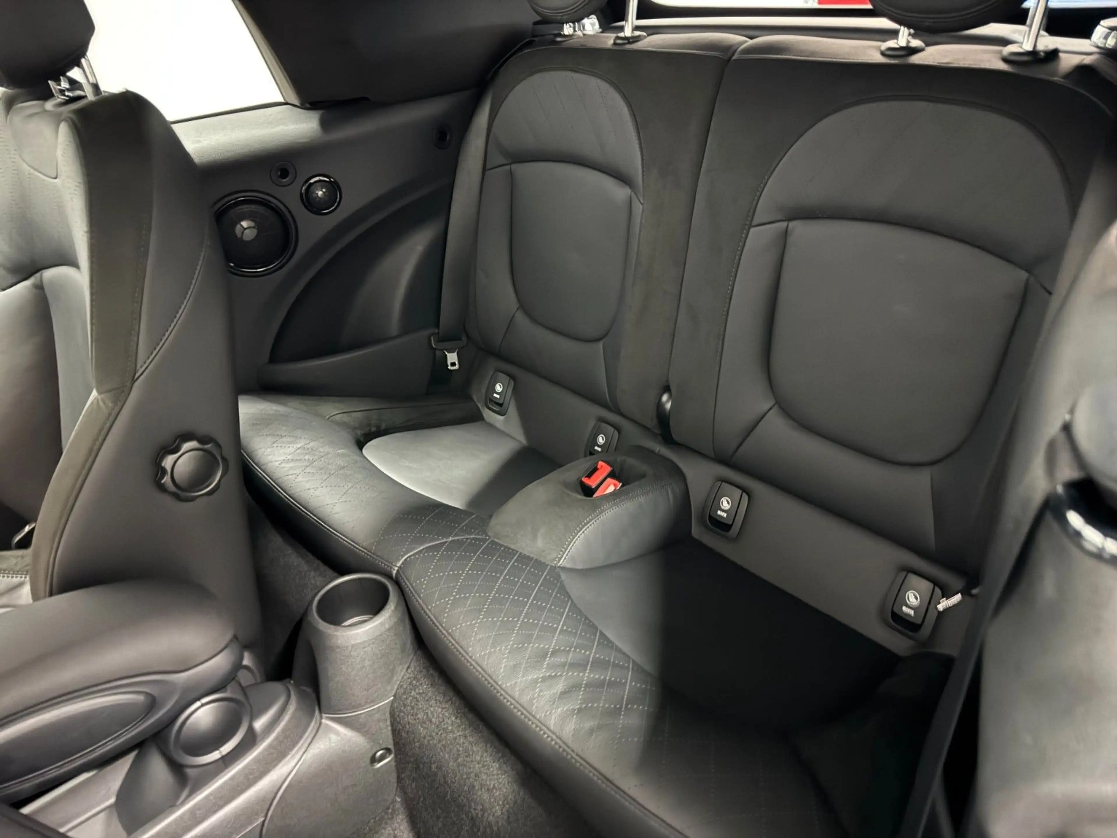 MINI John Cooper Works Cabrio JOHN_COOPER_WORKS Cabrio*HuD*H6K*KAMERA*LED* — photo 15