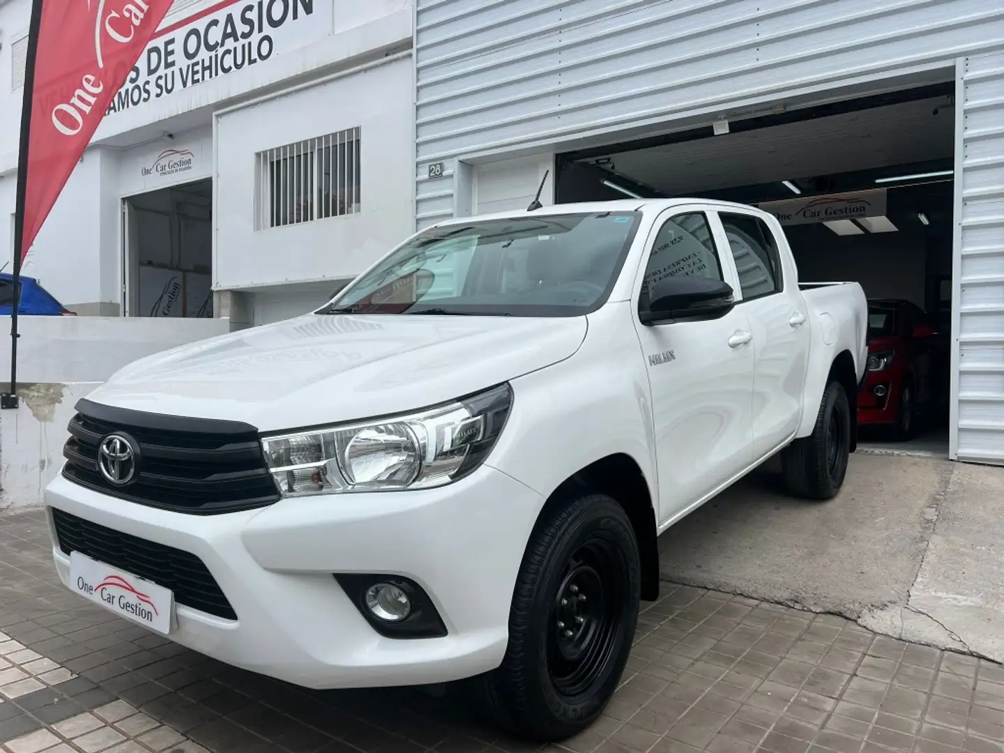 Toyota Hilux Cabina Doble GX Blanco - 1