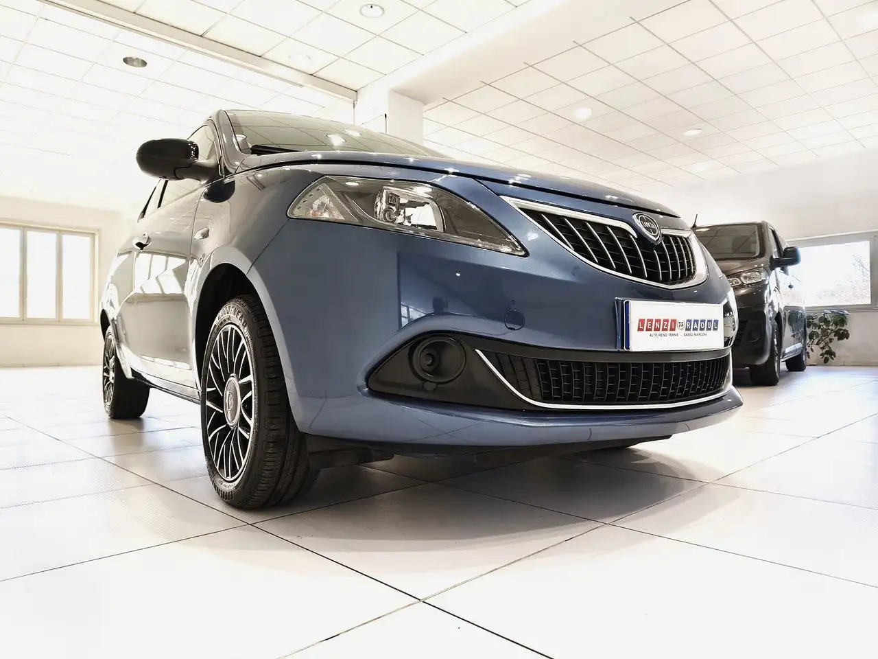 Lancia Ypsilon 2024 — фото 11