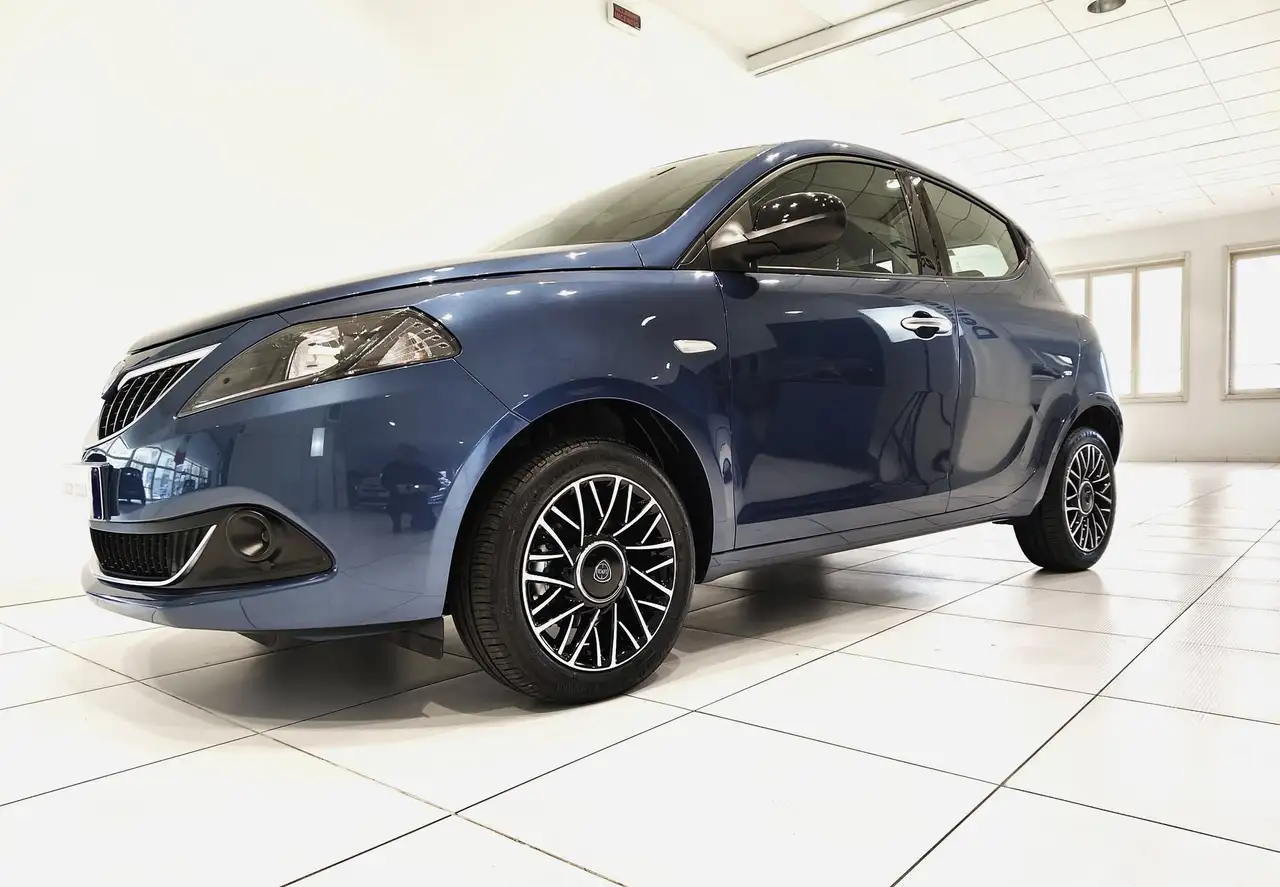 Lancia Ypsilon 2024 — фото 14
